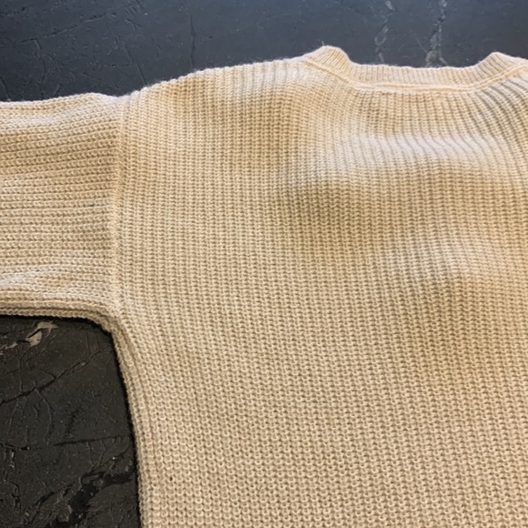 EUC Cream Furry Pom Pom sweater OATMEAL US M - Picture 12 of 13